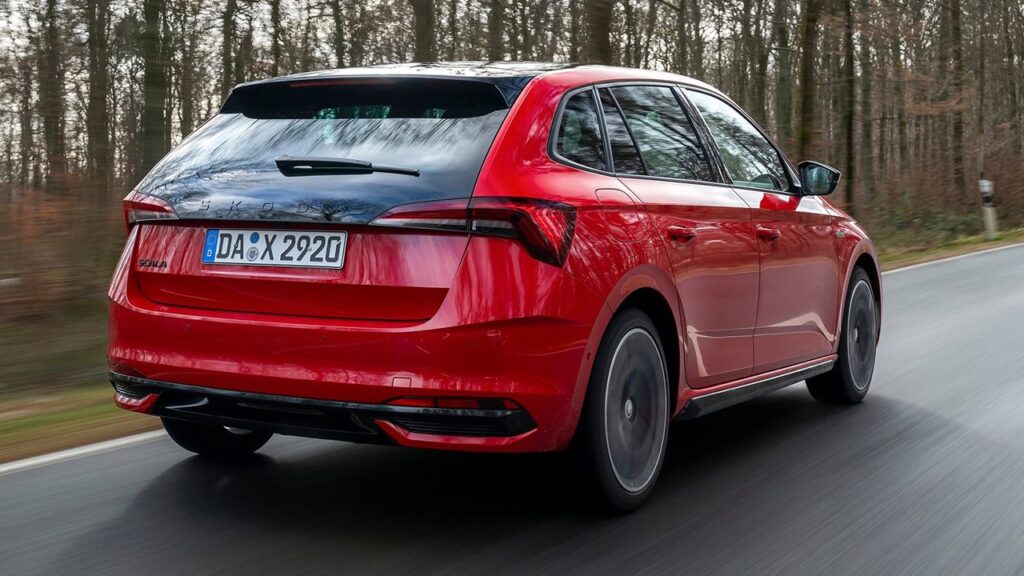 SCALA ROJO EN CARRETERA