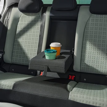 SKODA MOGADEALER - EPIQ REPOSABRAZOS CON DOS PORTAVASOS